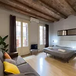 Aparteasy - Gracia Apartments * Barcelona