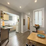 Apartment Aparteasy - Gracia Apartments