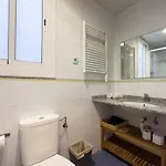 Aparteasy - Gracia Apartments Apartment