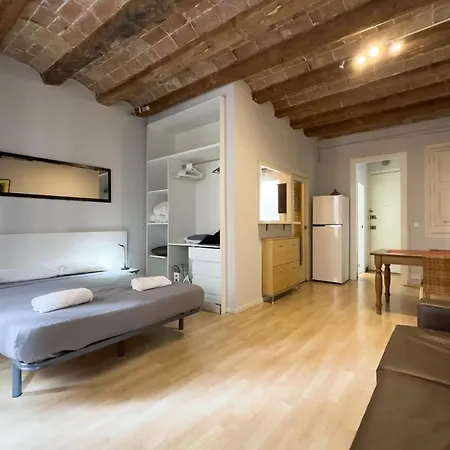 Apartment Aparteasy - Gracia Apartments *