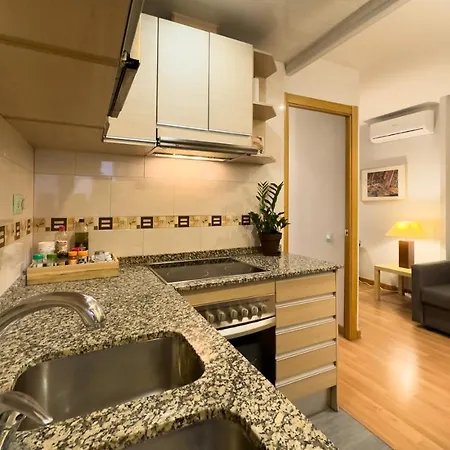 Aparteasy - Gracia Apartament Barcelona