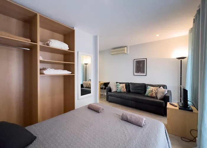 Aparteasy - Gracia Apartments Apartment *